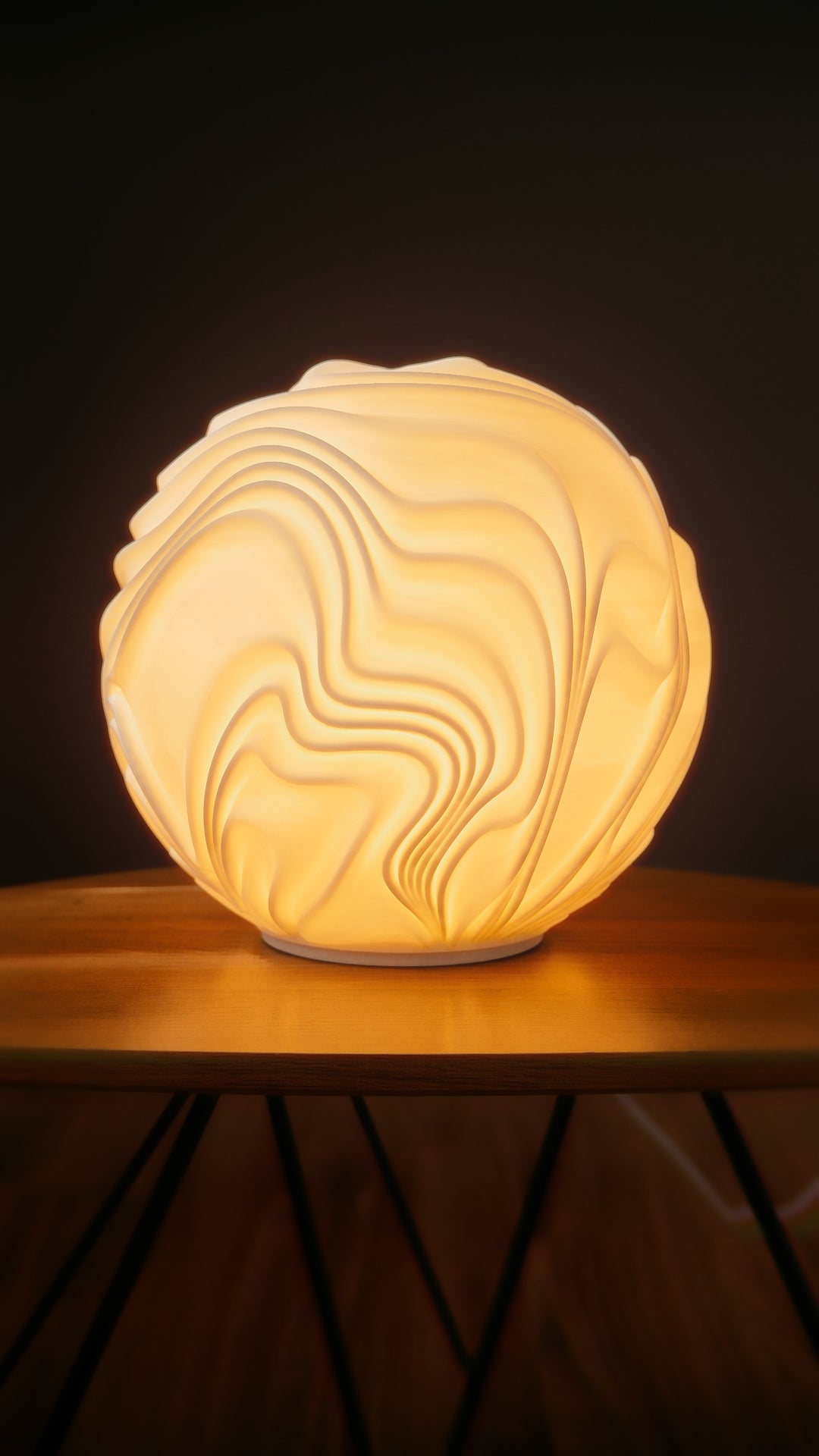 Flow Sculpted Lamp